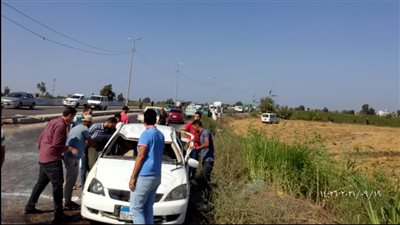 مصرع طفل وإصابة 8 أشخاص في حادث تصادم سيارتين بالبحيرة