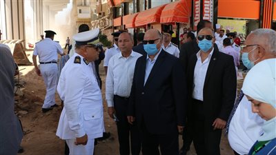 محافظ القاهرة يتفقد أعمال إزالة تعارضات محور جيهان السادات بشارع الخليفة الظافر