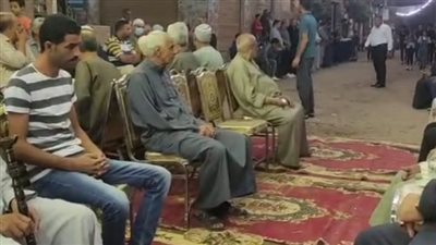 أسرة الشاب المتوفي بإيطاليا تستقبل العزاء في مسقط رأسه بالمنوفية