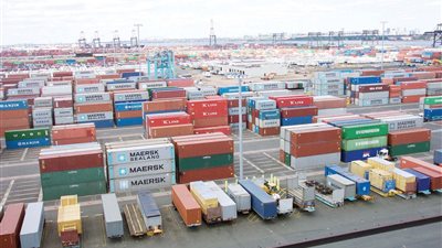 3.1 مليار جنيه ضرائب ورسوم بـ جمارك الدخيلة ودمياط عن أغسطس الماضي