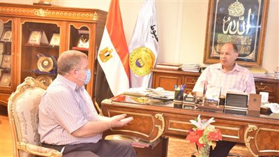 محافظ أسيوط يناقش الخطط والمشروعات التنموية المزمع تنفيذها بالتعاون مع هيئة تنمية الصعيد