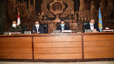 محافظ الغربية يوافق على تطوير مرفق النقل الداخلي بطنطا والمحلة