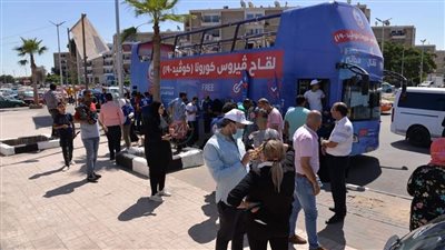 محافظ الإسماعيلية يدشن حملة معا نطمئن.. سجل الآن لتلقي لقاح كورونا