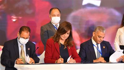 تفاصيل مذكرة التفاهم الموقعة بين الهجرة والجهات المعنية للتأمين على المصريين بالخارج