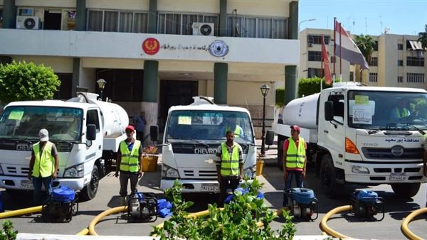 إصطفاف معدات كسح