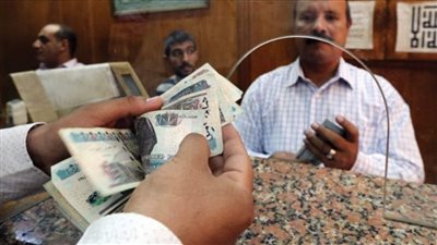 تسهيل القروض وتقليل المسافات.. كيف يتعامل المواطنون مع البنك الرقمي الجديد؟