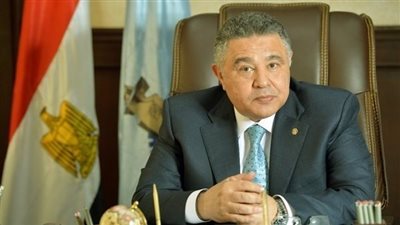 ممنوع الاقتراب من أعمدة الإنارة.. تحذير مهم من محافظ البحر الأحمر للمواطنين بسبب سوء الأحوال الجوية