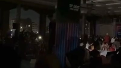 «عميد آداب المنصورة» يرد على شكوى سوء تنظيم حفل التخرج