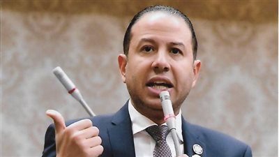 برلماني يحصل على موافقة بتطوير طريقي بورسعيد مع دمياط والإسكندرية| مستندات