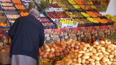 البطاطس بـ 10 جنيهات والتفاح بـ 25.. ارتفاع جديد في أسعار الخضروات والفاكهة 