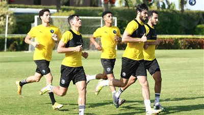 بيراميدز يختتم معسكره في برج العرب ويعود للقاهرة