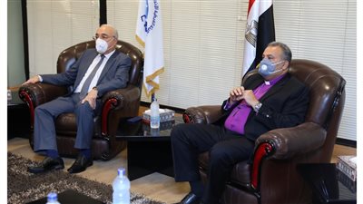 رئيس الطائفة الإنجيلية يستقبل وفدًا من تنسيقية شباب الأحزاب والسياسيين │ صور