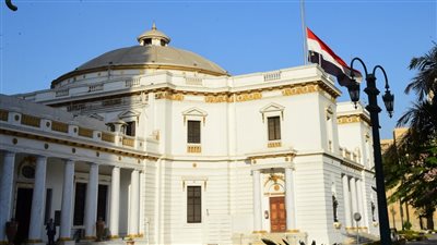 وكيل حقوق النواب يتقدم بطلب إحاطة لوزير التعليم بسبب شرط تسليم الكتب مقابل دفع المصروفات