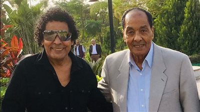 محمد منير ينعى المشير حسين طنطاوي بكلمات مؤثرة: رحم الله أبي المعلم والقائد 