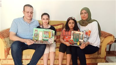 بين بيوت العرائس والمجسمات.. «هبة وأمجد» يصنعان عالمهما الخاص بالدقهلية