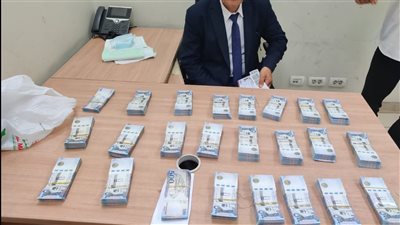 القبض على 5 أشخاص بينهم أجنبيان لاتجارهم في النقد الأجنبي بالقاهرة