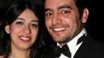 هاني سلامة عن زوجته: «قلت أحسن مني ومترضاش بيا وبالعشرة حبيتها أكثر»