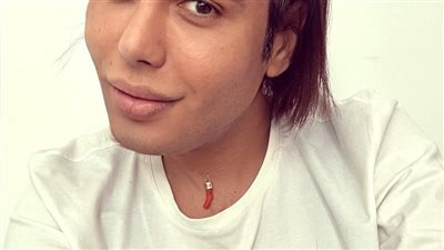 تخطت المليون مشاهدة عبر اليوتيوب.. طارق شعبان: الأغنية تحكي معاناة الهجرة الغير شرعية