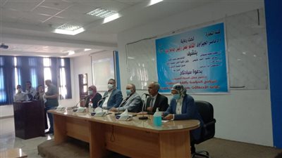 ندوة تعريفية لـ برنامج الدراسة باللغة الإنجليزية بكلية التجارة جامعة بنها