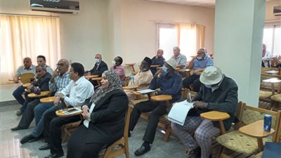 وفد نيجيري يتفقد أقسام المعمل المركزي للثروة السمكية | صور