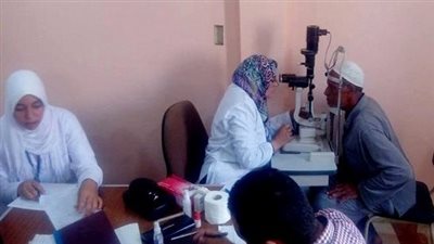 محافظ أسوان يشيد بالدور المجتمعي للأزهر الشريف.. وقافلة طبية مجانية بالمحافظة الشهر المقبل