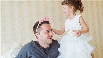  هل الأب ملزم بتجهيز ابنته للزواج؟.. دار الإفتاء تجيب