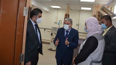 محافظ المنيا يشدد على تنفيذ حملات الرش والتطهير لكافة القطاعات الخدمية ومراكز اللقاح