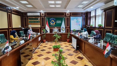 رئيس جامعة دمنهور يناقش خطة الاستعداد للعام الجامعي الجديد