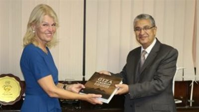 شاكر يلتقي وزيرة التجارة السويدية لبحث التعاون بين البلدين