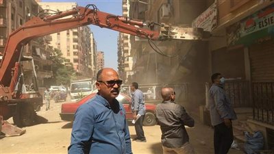 تحرير 28 محضر إشغال ومصادرة 20 شيشة بحملة مكبرة بشبرا الخيمة 