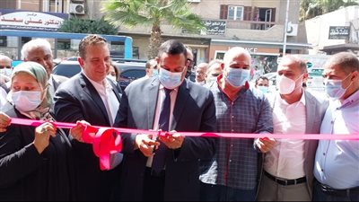 محافظ البحيرة يفتتح معارض أهلا بالمدارس بمدينتي دمنهور وإيتاي البارود | صور