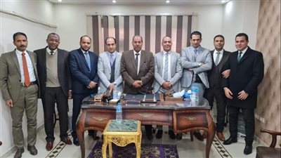 نقابة حلوان تعلن موسوعة قانونية وتعقد لقاءً مع أحد شيوخ المحاماة