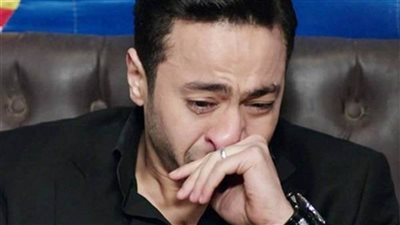 زوجة حمادة هلال وأولاده يتعرضون لحادث سير.. والفنان يطلب الدعاء لأسرته | صورة