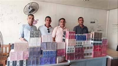 ضبط 17 محاولة تهرب جمركى لأسلحة ومستحضرات تجميل