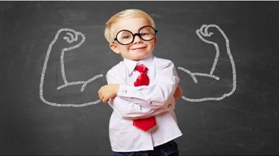 كيف تجعل طفلك سويًّا نفسيًّا؟.. خبير نفسي يجيب 