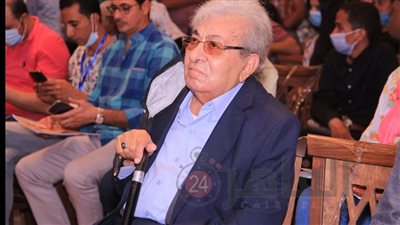 فاروق فلوكس يشكو من ابتعاده عن الفن: المنتجين بيخافوا يجيبوني وبيقولوا هيطلب فلوس كتير | خاص