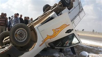 تفاصيل إصابة 15 شخصًا في انقلاب سيارة نصف نقل بكفر الشيخ