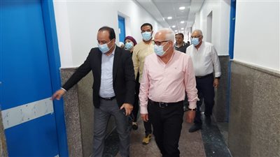 محافظ بورسعيد يتابع الاستعدادات النهائية لافتتاح مستشفى الصدر بعد تطويرها | صور
