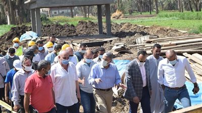 محافظ المنيا يتابع تنفيذ مشروعات المبادرة الرئاسية حياة كريمة بمركز مغاغة