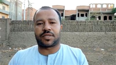 شهود عيان يروون لحظة مصرع عامل صعقا بالكهرباء في الفيوم 