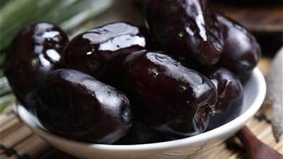 سوسة النخل وارتفاع الحرارة.. نقيب الفلاحين يكشف أسباب وصول كيلو البلح لـ40 جنيها