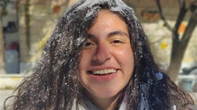 بأقل التكاليف.. فتاة مصرية تحقق حلمها بالسفر حول العالم 