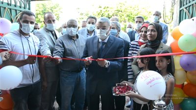 افتتاح المعرض الخيري لتوزيع الزي المدرسي على الأسر الأولى بالرعاية بالمنيا