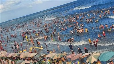 الإسماعيلية تحتفل باليوم العالمي للسياحة بفتح شواطئها بالمجان