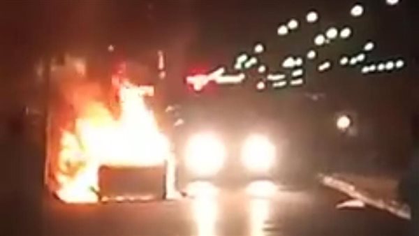 احتراق سيارة بمدينة