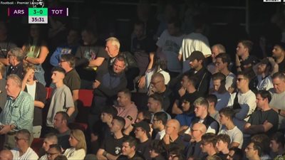 بعد هزيمتهم بثلاثية في الشوط الأول.. جماهير توتنهام تغادر المدرجات بديربي لندن