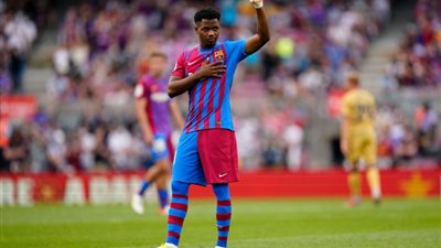 هل يرحل فاتي من برشلونة مع اقتراب انتهاء عقده بالفريق؟.. تقارير إسبانية تجيب