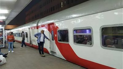 مصدر بالسكة الحديد يكشف حقيقة استبدال القطارات الإسبانية بالعربات الروسية المكيفة | خاص