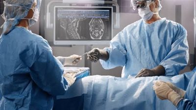 نجاح جراحة استئصال ورم بالحبل الشوكي لسيدة 56 عامًا ضمن مشروع التأمين الصحي الشامل ببورسعيد