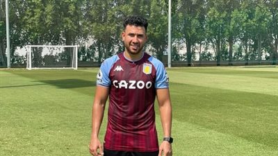 أستون فيلا يُلمح لـ اقتراب عودة تريزيجيه من الإصابة 